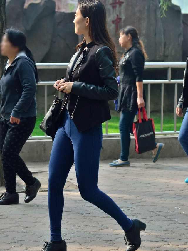 她的夜莺冲动原画质